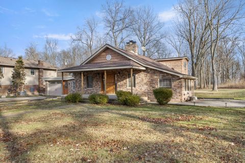 A home in Grosse Ile Twp