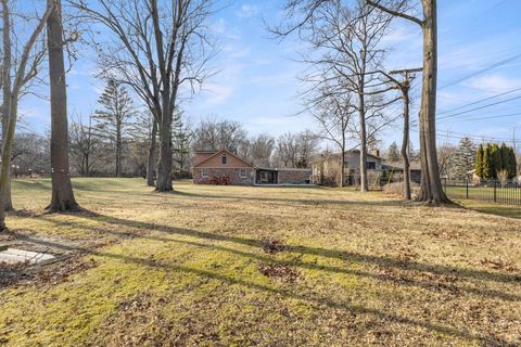 A home in Grosse Ile Twp