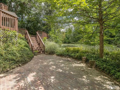 A home in West Bloomfield Twp