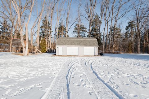 A home in Birch Run Twp