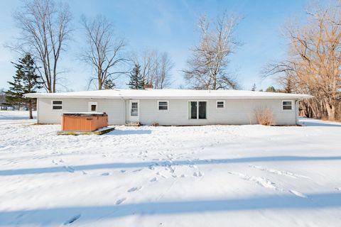 A home in Birch Run Twp