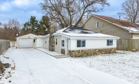 A home in Waterford Twp