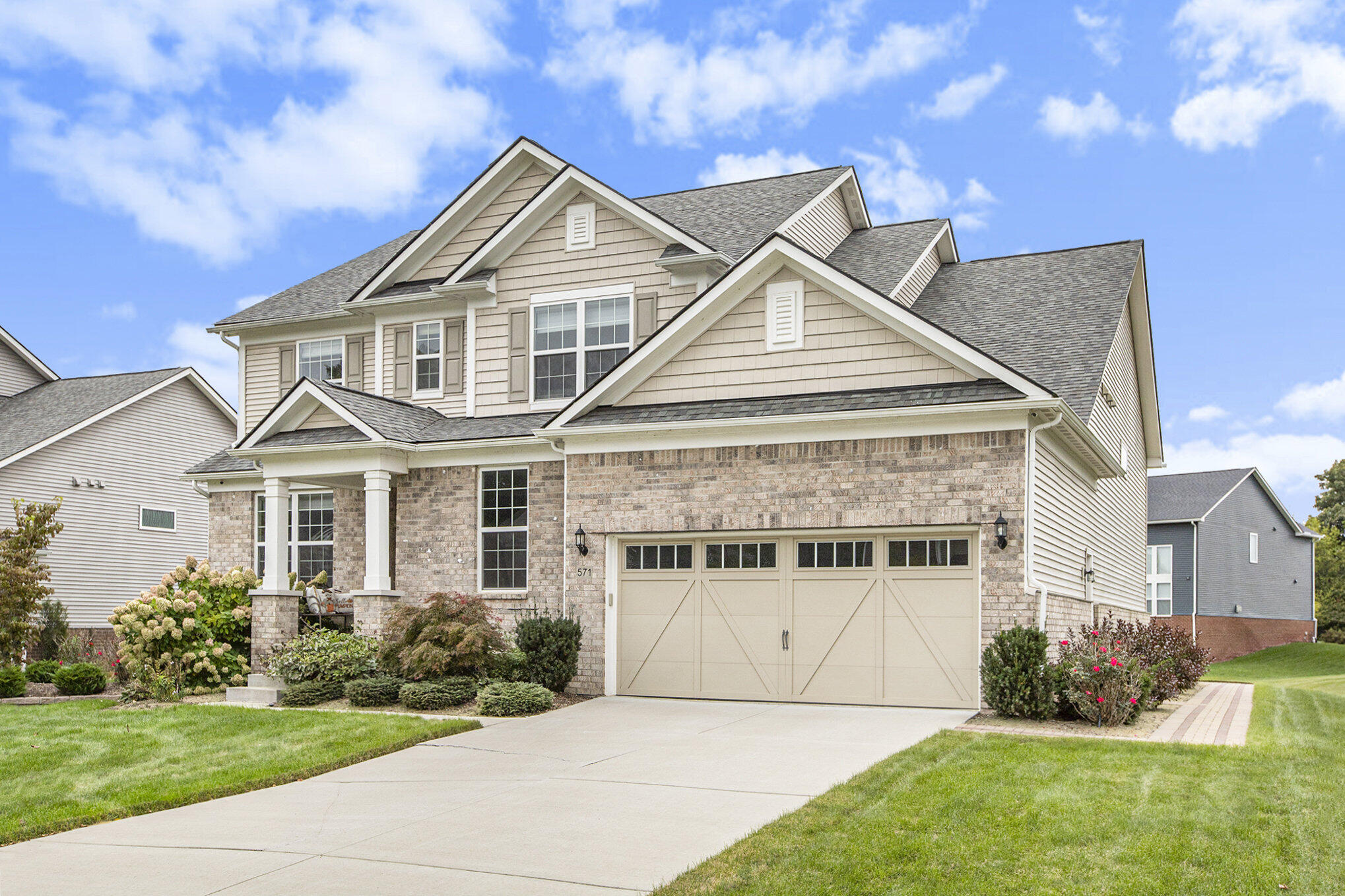 571 Huntington Drive