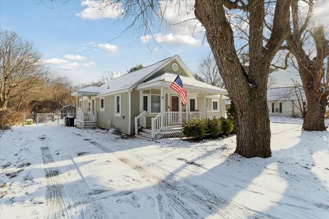 A home in Metamora Vlg