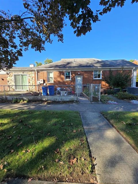 A home in Dearborn Heights