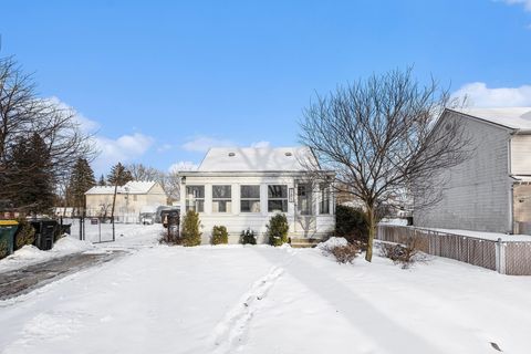 A home in FarmingtonHillsCity_Oakland