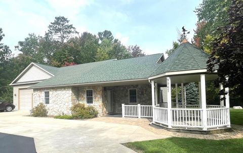 A home in Richfield Twp