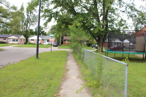 A home in Ypsilanti Twp