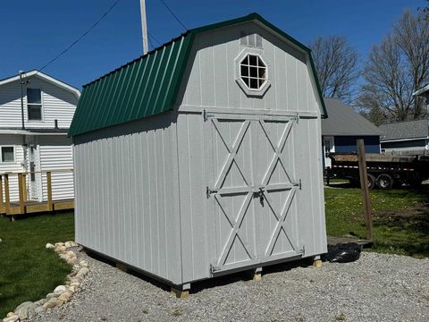 A home in Roscommon Twp