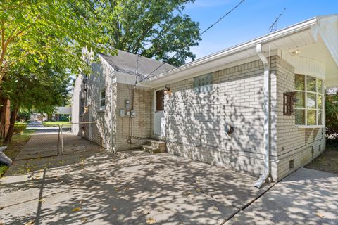 A home in Harper Woods