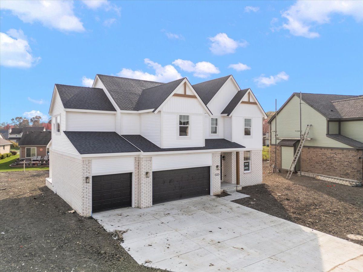 28342 Nadia Lane