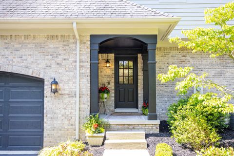 A home in Bloomfield Twp