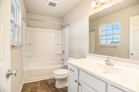 A home in HollandCharterTownship_Ottawa