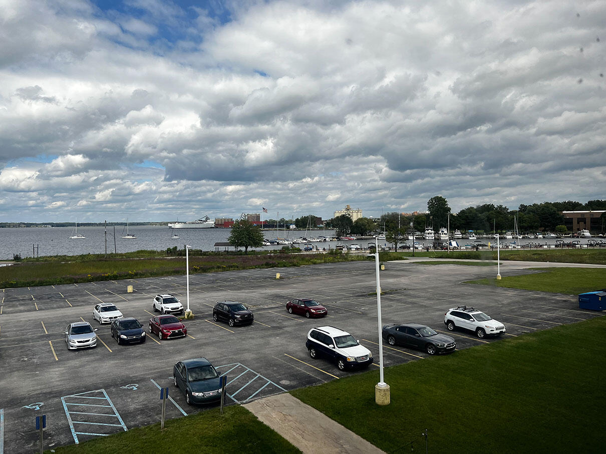 1050 W Western Avenue Suite # 301