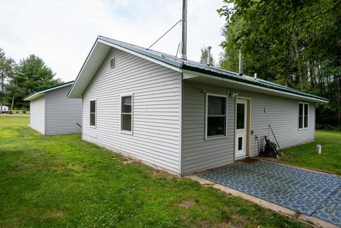 A home in Excelsior Twp