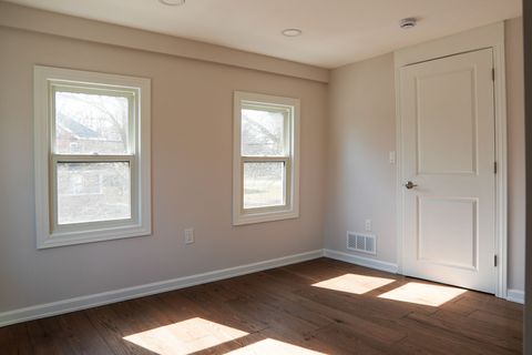 listing image 50