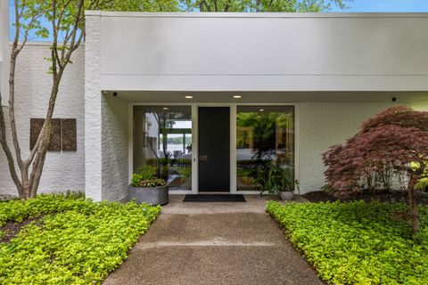 A home in West Bloomfield Twp