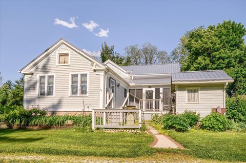 A home in Almont Twp