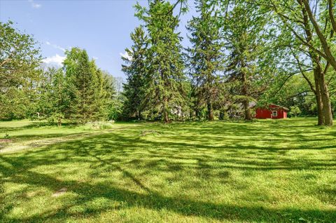 A home in Almont Twp