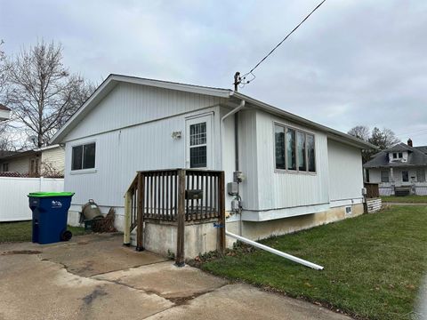 A home in Bay City