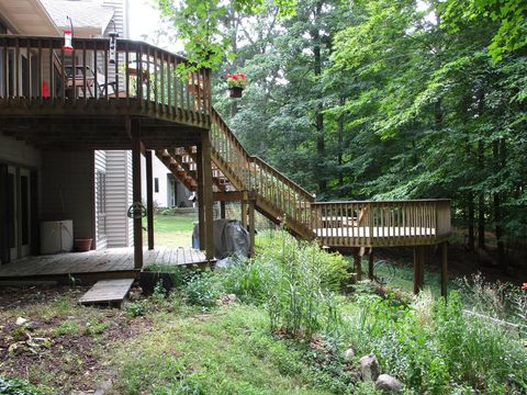 A home in Plainfield Twp