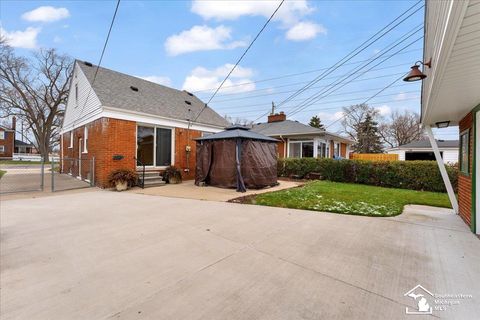 A home in Lincoln Park