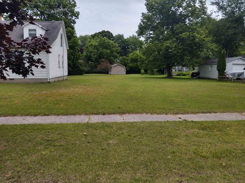 A home in Standish Twp