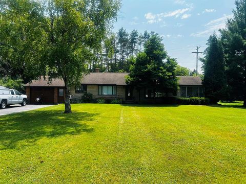 A home in Standish Twp