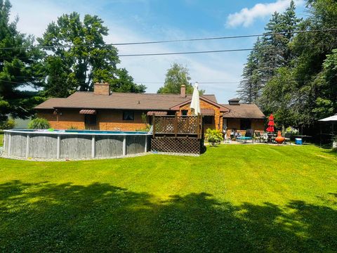 A home in Standish Twp