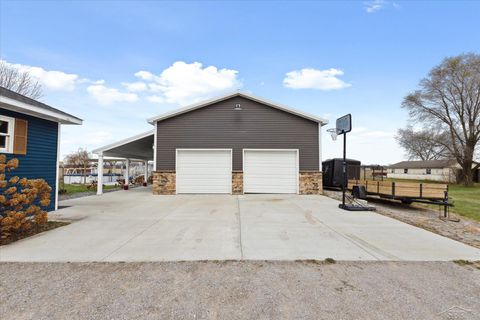 A home in Kawkawlin Twp