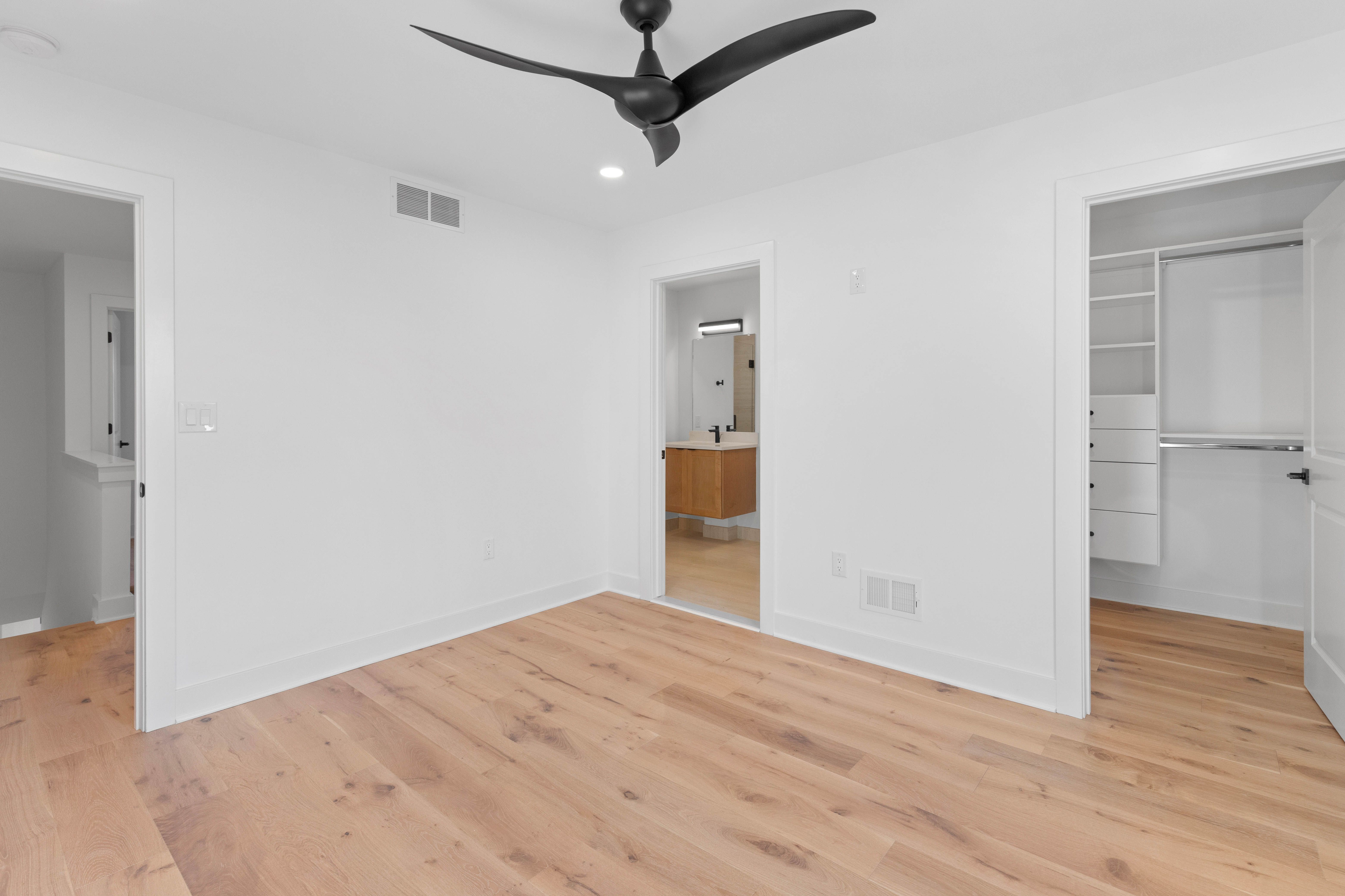 3417 Cochrane Street 10