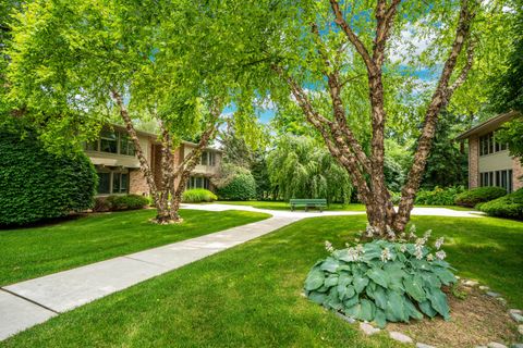 A home in Bloomfield Twp