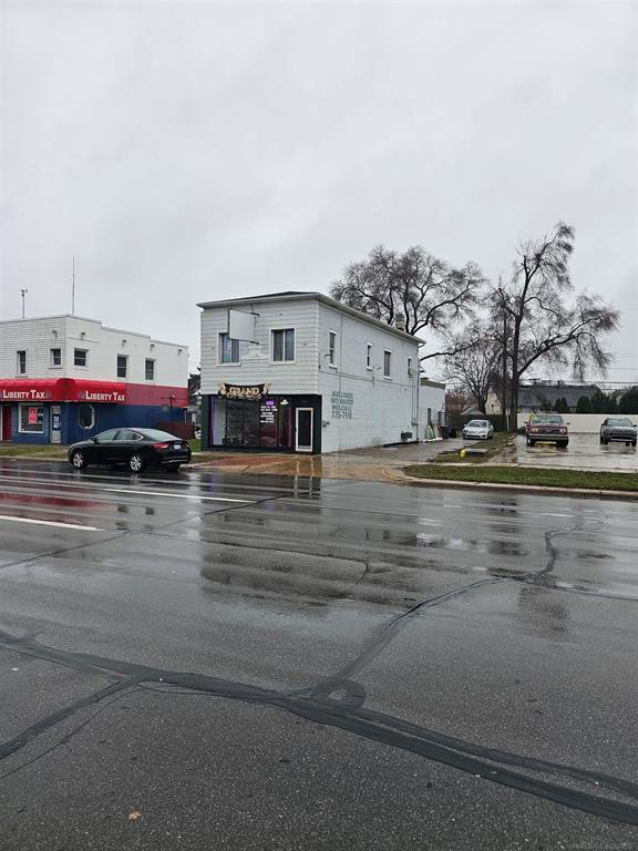 26323 Gratiot Avenue