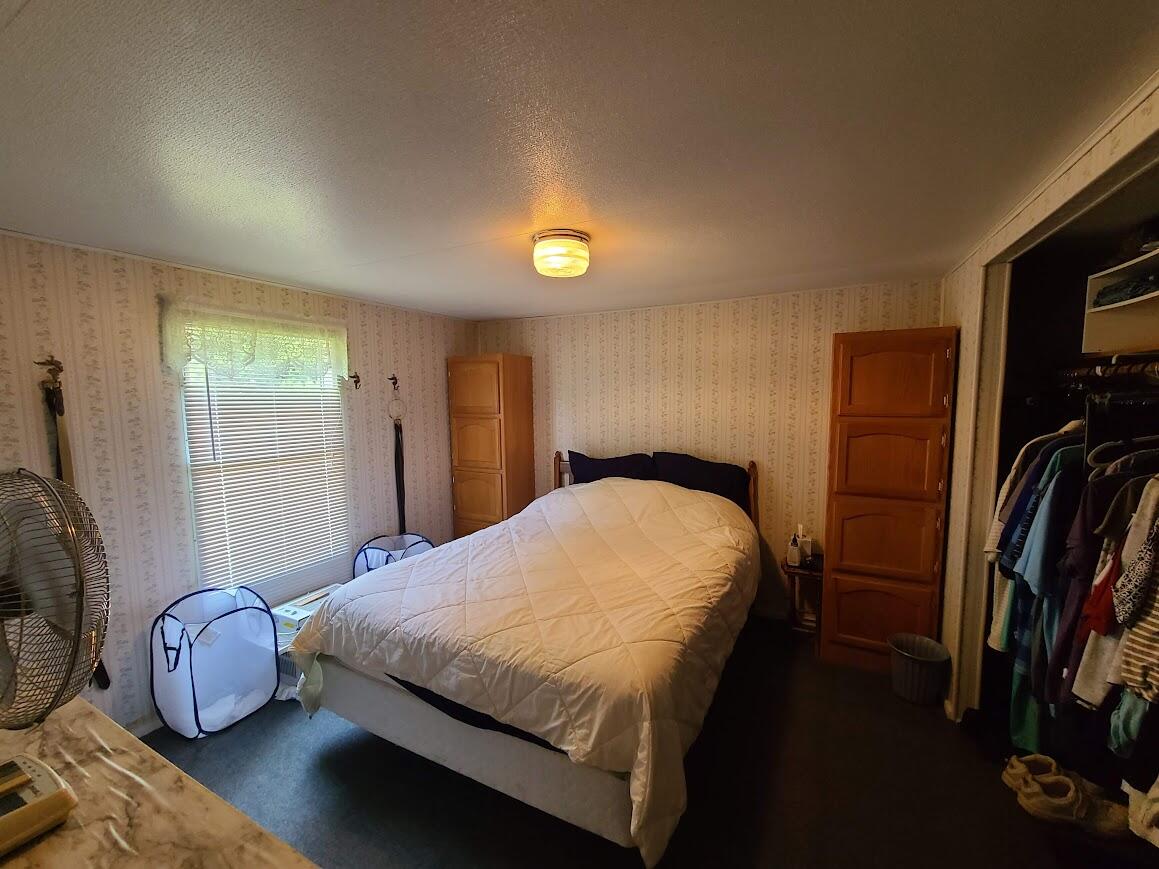 Photo 5 of 16 of 418 Meceola Court mobile home