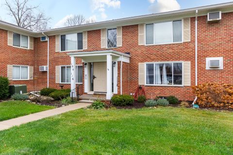 A home in Grosse Ile Twp