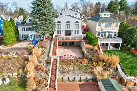 A home in Fenton Twp