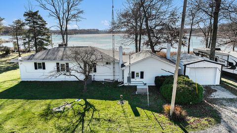 A home in Fredonia Twp