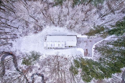 A home in Indianfields Twp