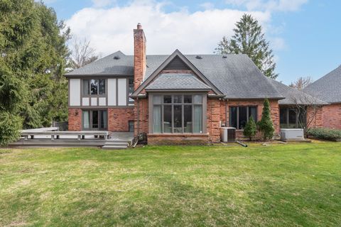 A home in Grosse Pointe Farms