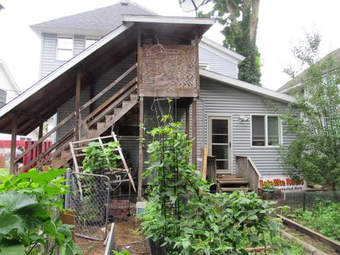 A home in Niles