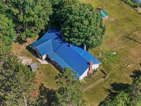 A home in Cleon Twp