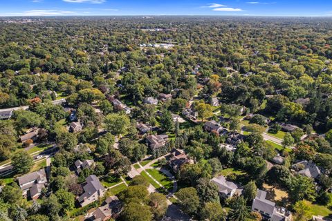 A home in Bloomfield Twp