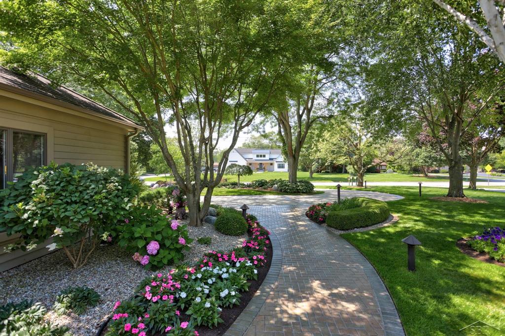 210 Golfview Drive
