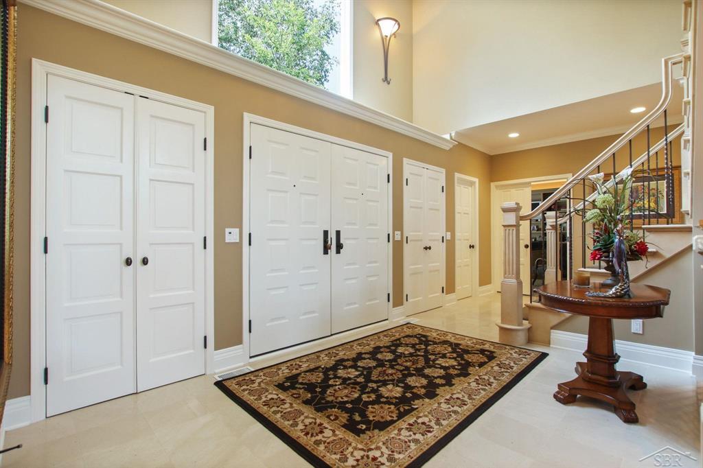210 Golfview Drive
