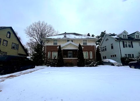 A home in Pontiac