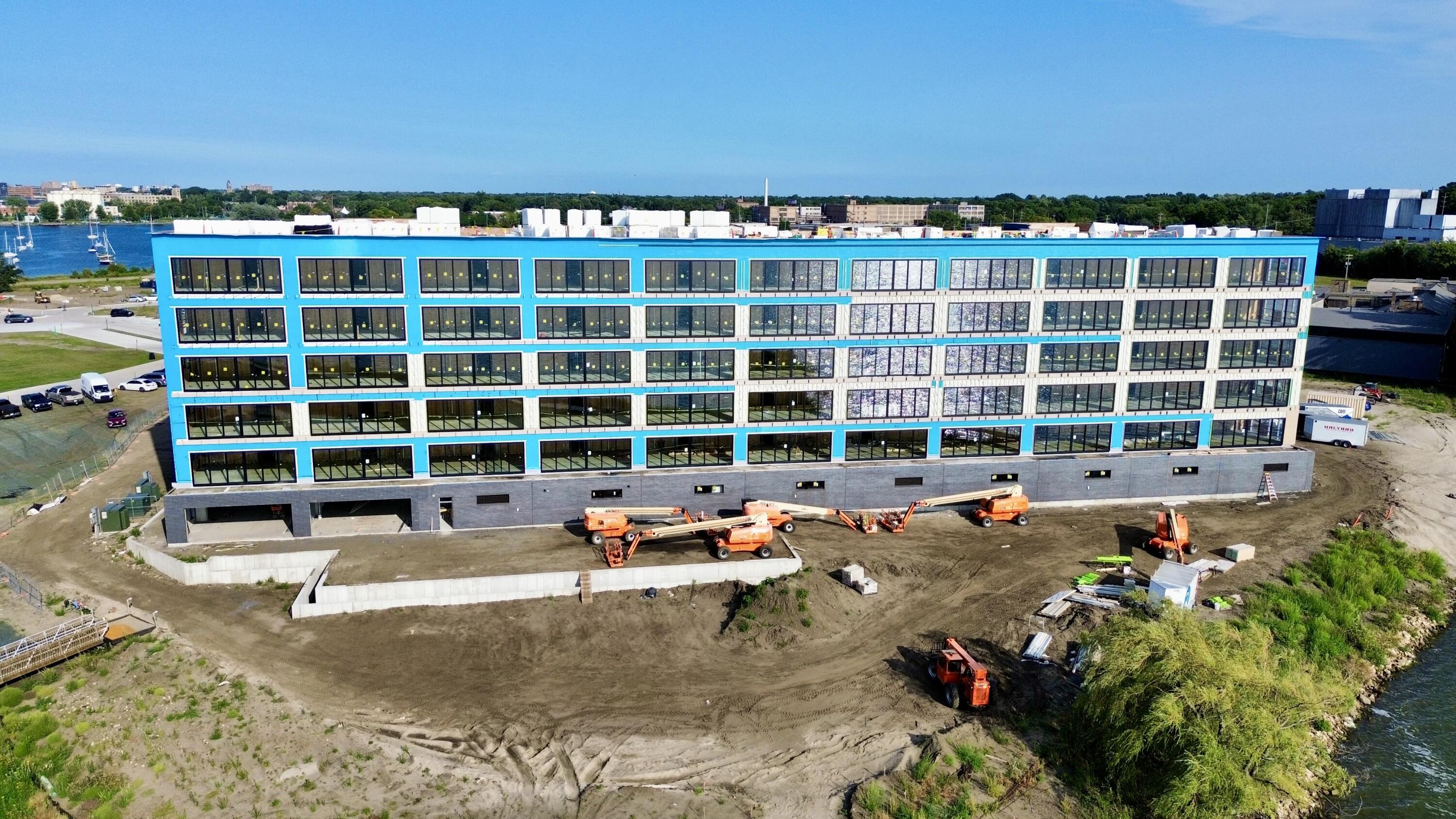 901 Adelaide Circle 605