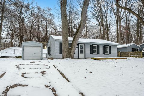 A home in Kalamazoo Twp