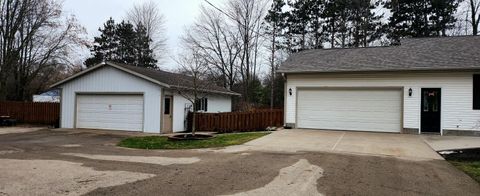 A home in Ravenna Twp