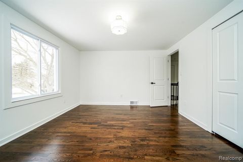 A home in BloomfieldCharterTownship_Oakland
