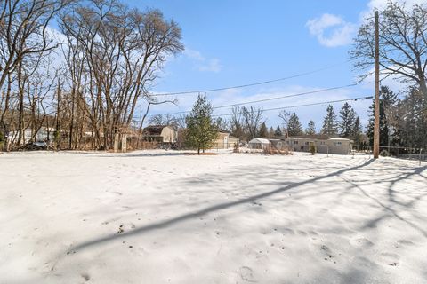 A home in Waterford Twp